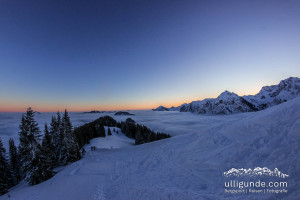 Sonnenaufgang über Hindelang/Allgäu auf der Skitour zum Sonnenkopf