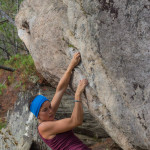 Bouldern bei Trondheim in Norwegen, bei Tikneppen.