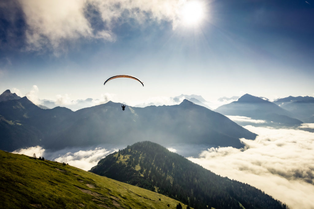 Gleitschirm Wolken Advance Pi2 Tannheimer Tal Tirol